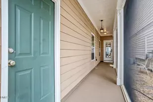 988 Ambergate Station, Apex, NC 27502 - Photo 6