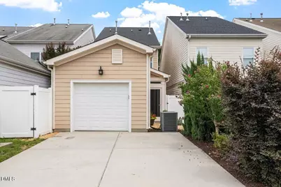988 Ambergate Station, Apex, NC 27502 - Photo 4
