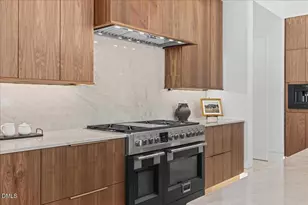 5301 Inglewood Ln, Raleigh, NC 27609 - Photo 14