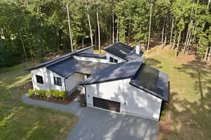 4628 Hibiscus Ln, Chapel Hill, NC 27516 - Photo 8
