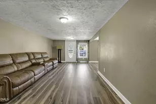 110 Campbell St, Lumberton, NC 28358 - Photo 12