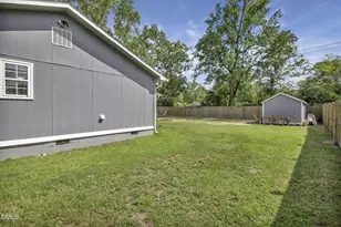 110 Campbell St, Lumberton, NC 28358 - Photo 34