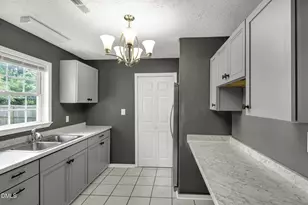 110 Campbell St, Lumberton, NC 28358 - Photo 24
