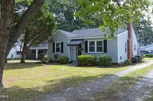 907 S 2nd St, Smithfield, NC 27577 - Photo 4