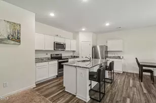 900 Berkeley Glen Rd, Zebulon, NC 27597 - Photo 8