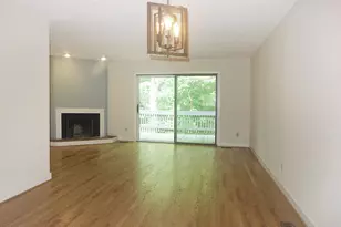 424 Fairoaks Cir, Chapel Hill, NC 27516 - Photo 2