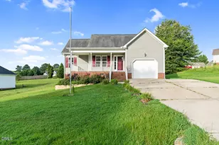 104 Jarrett Bay Ln, Fuquay Varina, NC 27526 - Photo 2