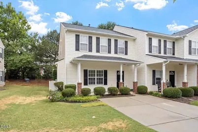 204 Cline Falls Drive, Holly Springs, NC 27540 - Photo 2