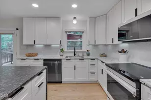 1109 Seabrook Ave, Cary, NC 27511 - Photo 14