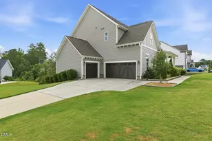 208 Silent Cove Ln, Holly Springs, NC 27540 - Photo 8