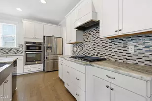 201 Patterson Ct, Cary, NC 27513 - Photo 8