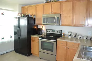 2903 Berkeley Springs Pl, Raleigh, NC 27616 - Photo 4