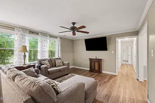 211 Brookside Dr, Smithfield, NC 27577 - Photo 2