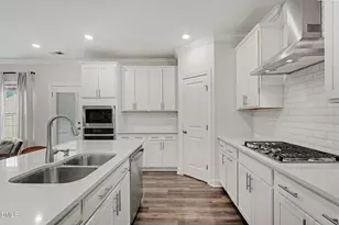 1033 Bellewood Park Dr, Angier, NC 27501 - Photo 10