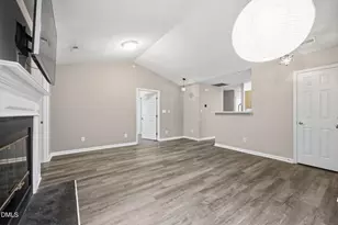 4217 Pin Oak Dr, Durham, NC 27707 - Photo 10