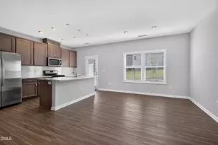 803 Star Rdg Dr, Raleigh, NC 27610 - Photo 16