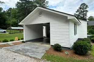 560 Clyde Pearce Rd, Zebulon, NC 27597 - Photo 4
