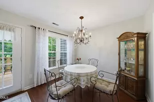 126 Lake Hollow Cir, Cary, NC 27513 - Photo 10