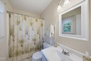 126 Lake Hollow Cir, Cary, NC 27513 - Photo 20