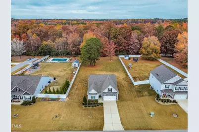 504 Highland Rhodes Drive, Clayton, NC 27520 - Photo 4