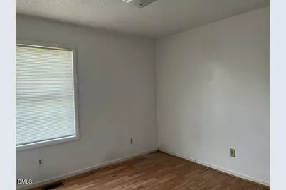 601 N Chestnut Street N, Henderson, NC 27536 - Photo 8