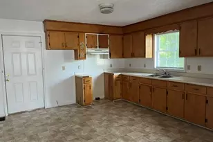 601 N Chestnut Street N, Henderson, NC 27536 - Photo 6