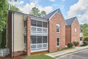 1005 Kingswood Dr, Chapel Hill, NC 27517 - Photo 1