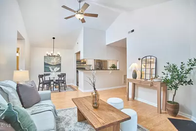 1005 Kingswood Drive #E, Chapel Hill, NC 27517 - Photo 4