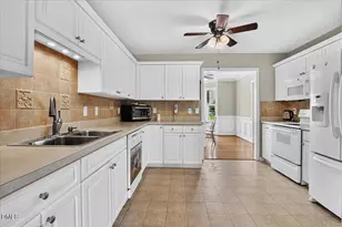 201 Jesse Dr, Smithfield, NC 27577 - Photo 24