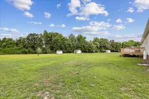 201 Jesse Dr, Smithfield, NC 27577 - Photo 8
