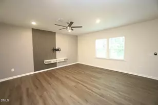 629 Donnegal Farm Dr, Fuquay Varina, NC 27526 - Photo 4