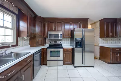 1210 E Cumberland Street, Dunn, NC 28334 - Photo 12