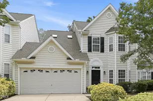 135 Hilda Grace Ln, Cary, NC 27519 - Photo 2