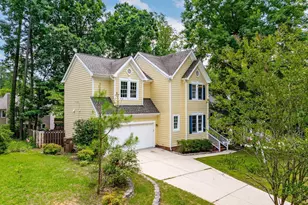 207 Bell Arthur Dr, Cary, NC 27519 - Photo 2