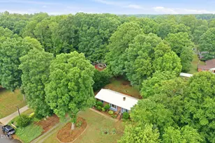 702 N 9th St, Mebane, NC 27302 - Photo 2