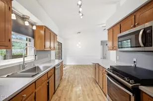 702 N 9th St, Mebane, NC 27302 - Photo 12