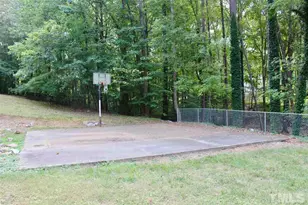 1355 Springlawn Ct, Raleigh, NC 27609 - Photo 28