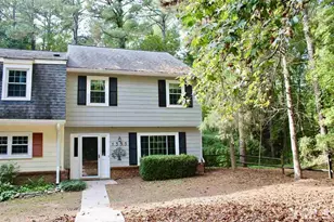 1355 Springlawn Ct, Raleigh, NC 27609 - Photo 2