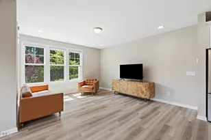 8015 Windthorn Pl, Cary, NC 27519 - Photo 18