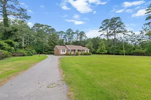 647 Mallard Rd, Smithfield, NC 27577 - Photo 2
