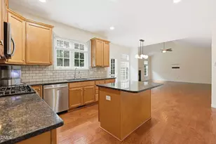 4616 Paces Ferry Dr, Durham, NC 27712 - Photo 4