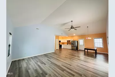 407 Walker Avenue, Graham, NC 27253 - Photo 4