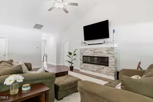 7012 Vanover Dr, Raleigh, NC 27604 - Photo 10