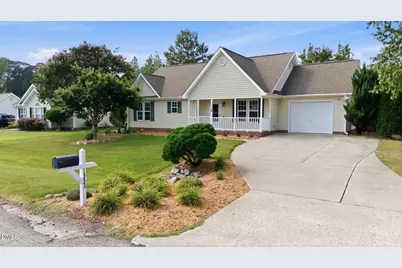 1333 E Stone Arch Drive, Fuquay-Varina, NC 27526 - Photo 2