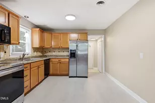 1802 Haverford St, Durham, NC 27705 - Photo 10
