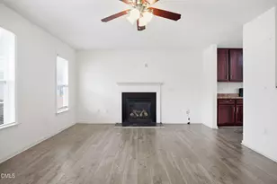 934 Ribbonleaf Ln, Fuquay Varina, NC 27526 - Photo 4