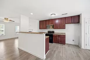 934 Ribbonleaf Ln, Fuquay Varina, NC 27526 - Photo 10