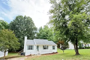 610 E Jones Ave, Wake Forest, NC 27587 - Photo 1