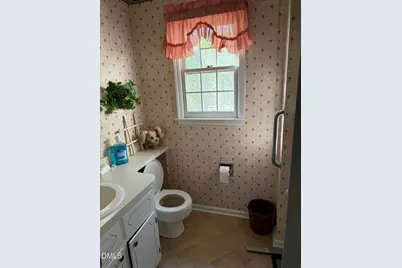 2579 Nc Highway 42, Goldston, NC 27252 - Photo 4