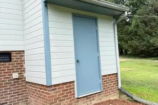 460 Parrott Rd, Henderson, NC 27537 - Photo 18